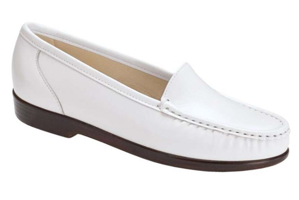 SAS Simplify Leather Slip On Orthopedic White Loafers Sz 8 Made in USA